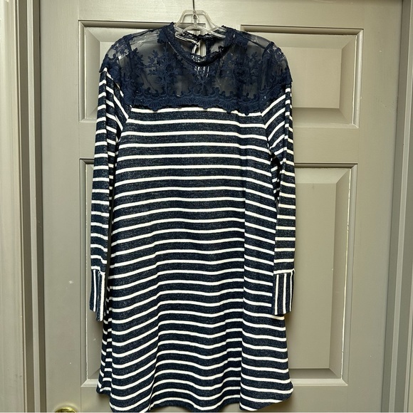 New with Tags Andrée by Unit Blue dress with lace neckline details size Large - Picture 1 of 10